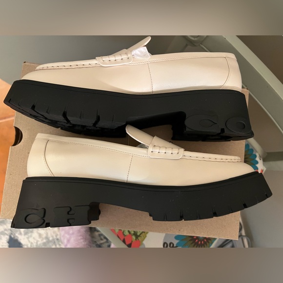 Coach Ruthie Leather Loafer - Picture 3 of 6